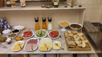 Завтрак в отеле NACHO