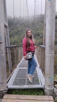 Света на подвесном мосту