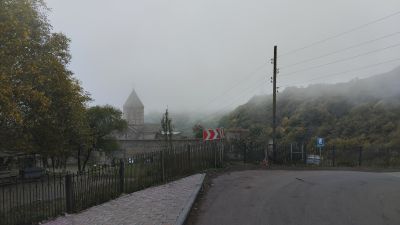 Подход к монастырю