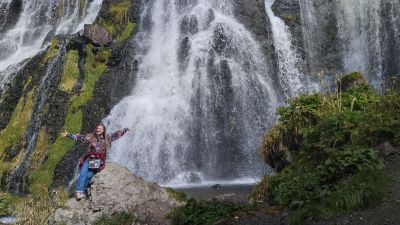 Света у водопада