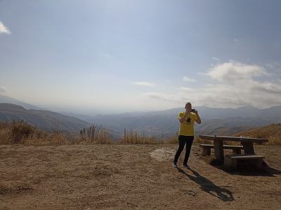 Андрей на фоне красивых видов