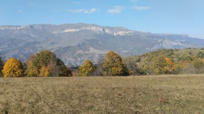 Красивые виды на пути к монастырю