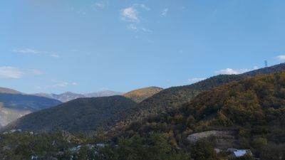 Вид с территории вокруг монастыря