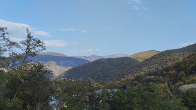 Вид с территории вокруг монастыря