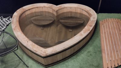 Наша ванна в форме сердца