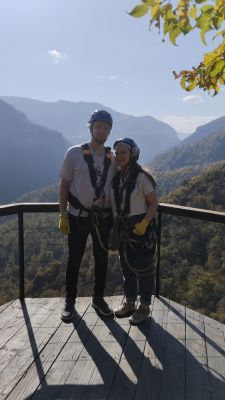 Мы между зиплайнами