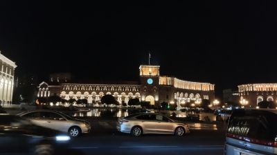 Площадь революции