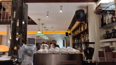 Интерьер Cafe De Angelo