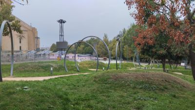 Площадка в ещё каком-то парке